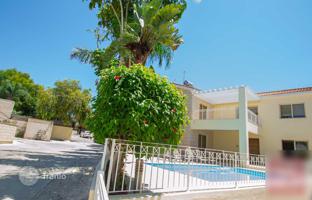 4-bedroom villa 200 m² in Famagusta for 475,000 €
