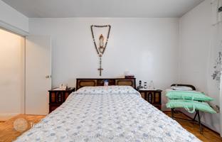9-bedroom townhouse in York for C$1,144,000