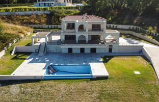 8-bedroom villa 480 m² in Paliouri for 3,300,000 €