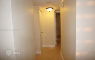 2-bedroom apartments in condo 114 m² in Aventura for $325,000
