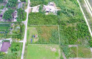 Land plot in Miami for $260,000