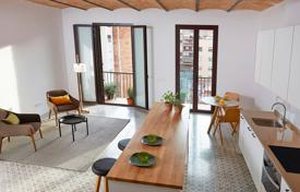 Two-bedroom penthouse in a renovated building, Barcelona, Spain for 625,000 €