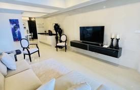 Apartment – Pattaya, Chonburi, Thailand for $241,000